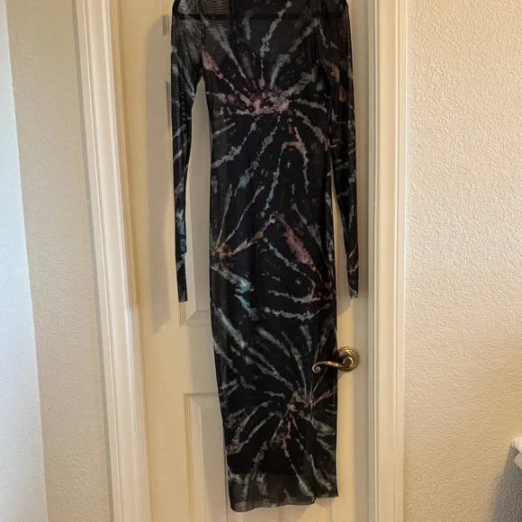 Elegant Multicolor Tie-Dye Dress - Picture 6 of 6